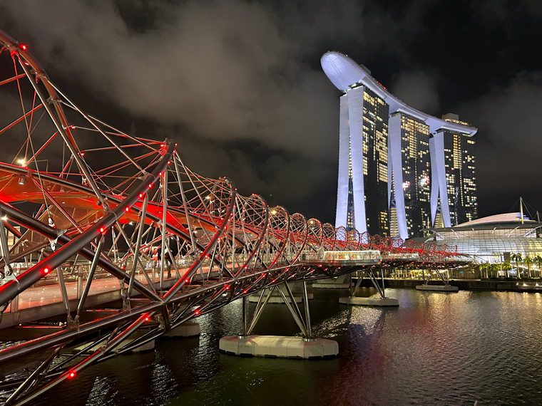 Helix Bridge